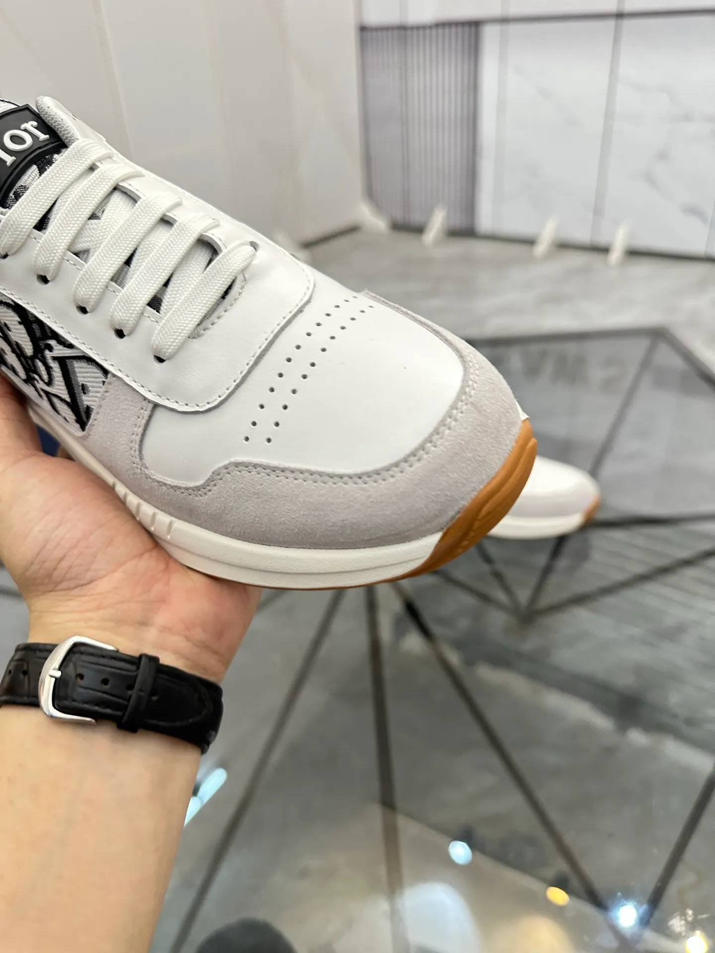 Men's shoes for sale 💰: 💰P420¥ Product trademark: Dior* "Dior*" low-top casual shoes Regular size: 38-44 (can be customized to 45) Product materials: imported cowhide leather upper spliced ​​with original fabric, breathable lining, original outsole. No.:6735